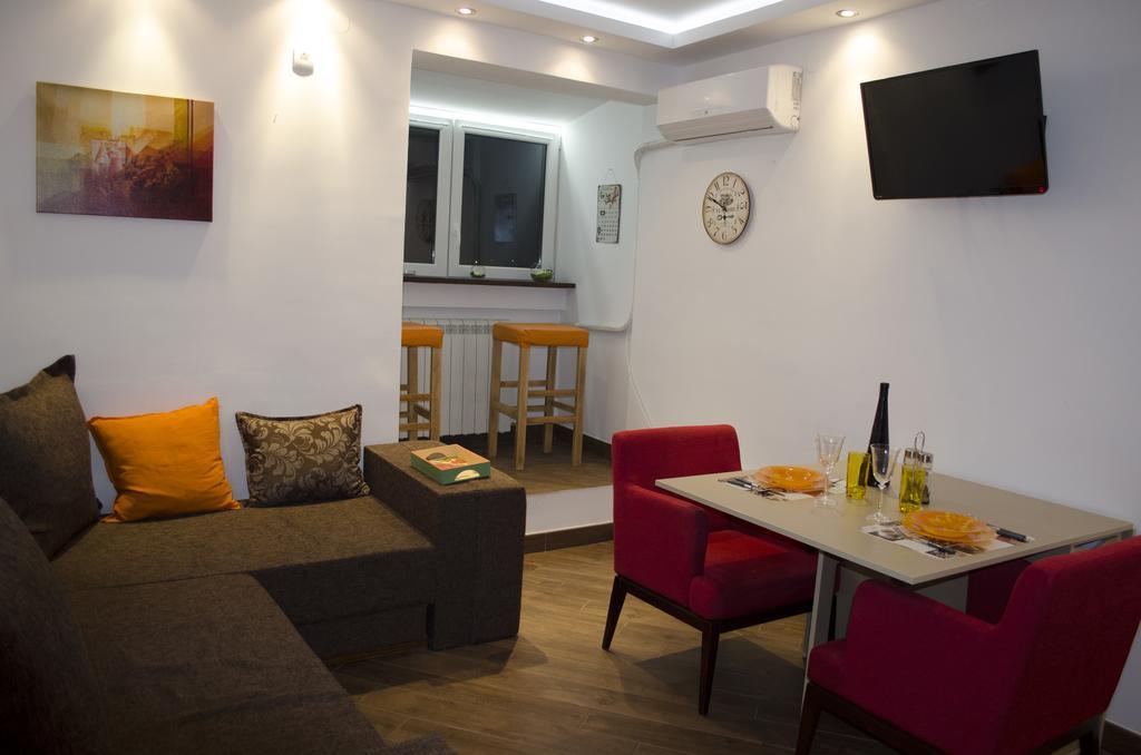 Nikola'S Apartment Белград Екстериор снимка